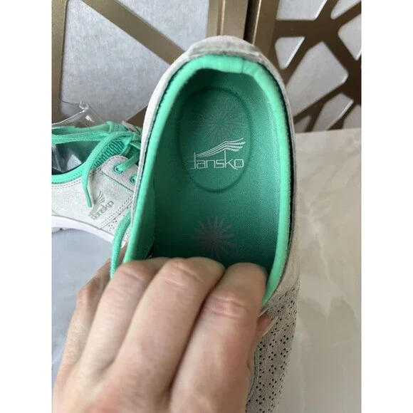 Dansko Elise Sneaker Sz 39 Us 8.5 9  Gray Suede Leather Comfy Athletic Shoes Wmn - Picture 10 of 13